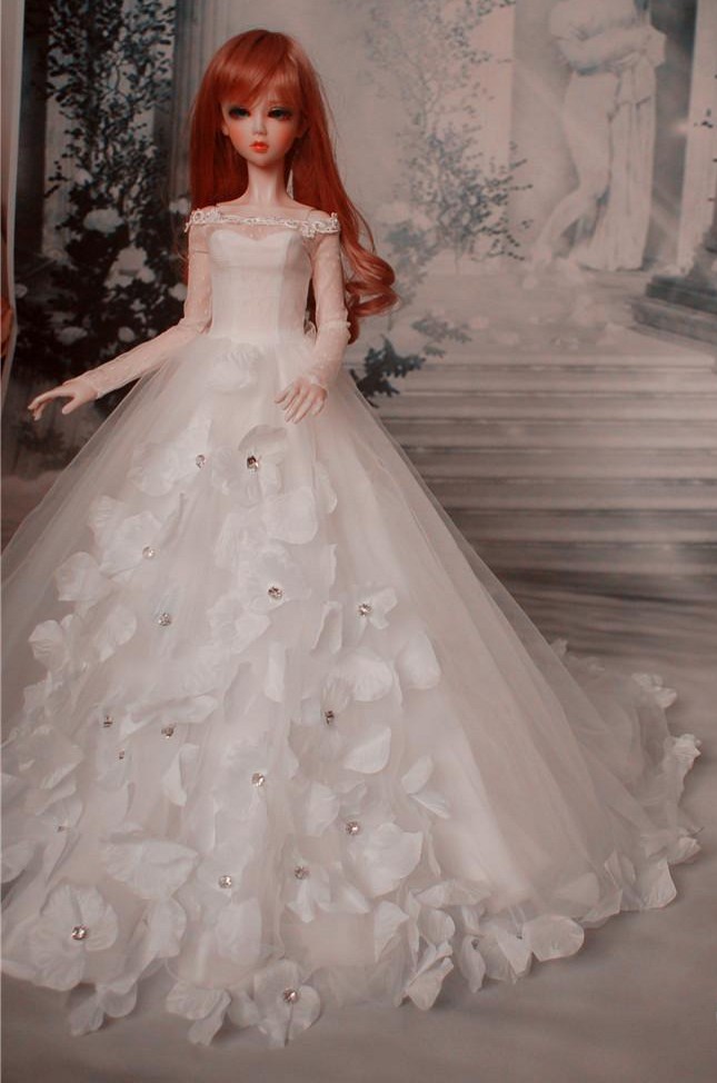 white-color-wedding-dress-for-BJD-2.jpg