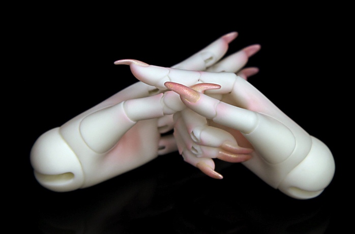 Long nail jointed hands for 1/3 size female bjd - Click Image to Close