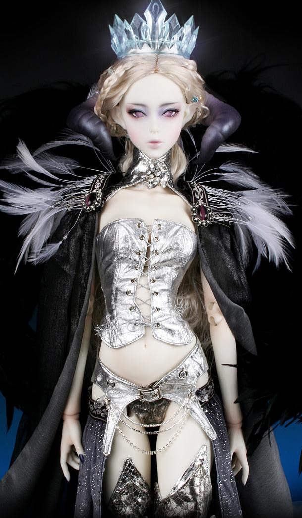 soom Cuprit Black to Frost 1/3 - Click Image to Close